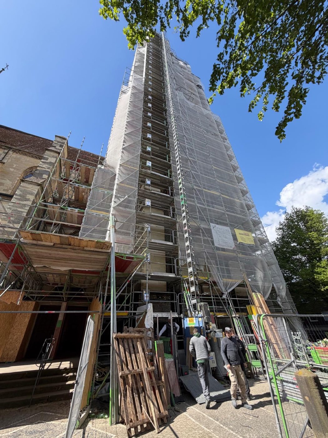 Sanierung Wilde am Kirchturm – Fugensanierung im Denkmalschutz